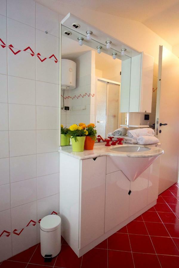 L'Ora Apartment Мароне Екстериор снимка